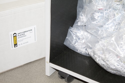 Anti-Vibration Plates
