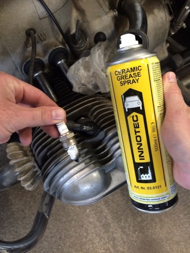 Ceramic Grease Spray